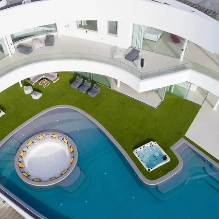 Villa Aurelia Villa *